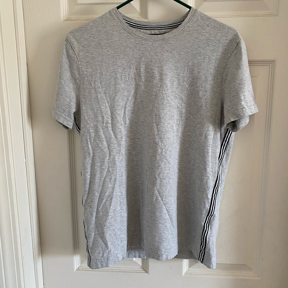 Banana Republic Mens Size L Luxury Touch Stand fit